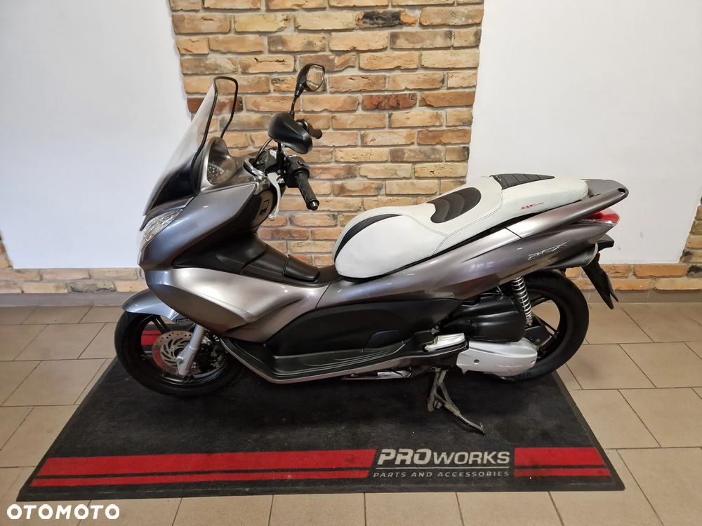 Honda PCX - 24