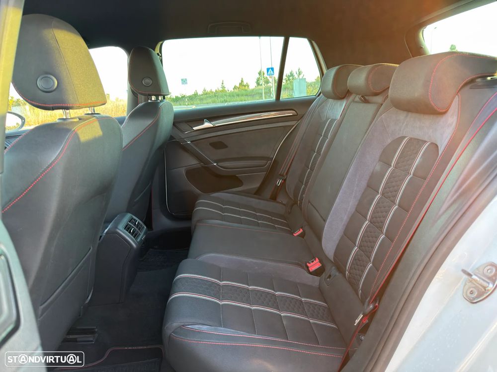 VW Golf GTI Clubsport DSG - 13
