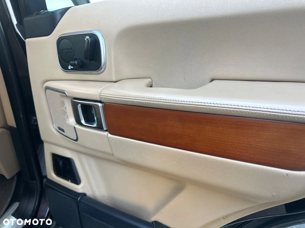 Land Rover Range Rover 4.4TD V8 Vogue - 31