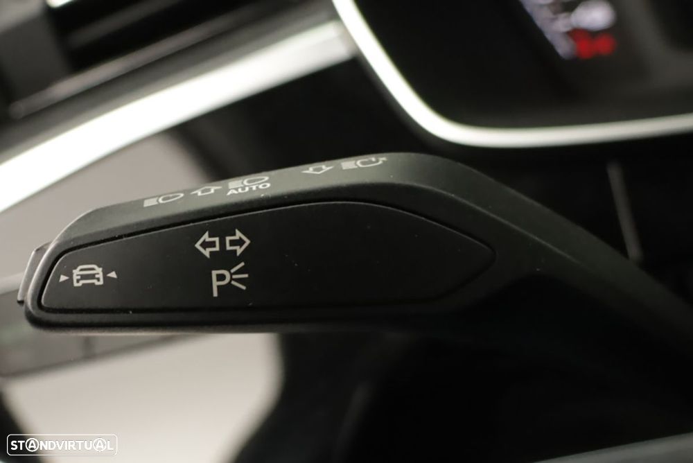 Audi Q3 Sportback 45 TFSIe S line S tronic - 17
