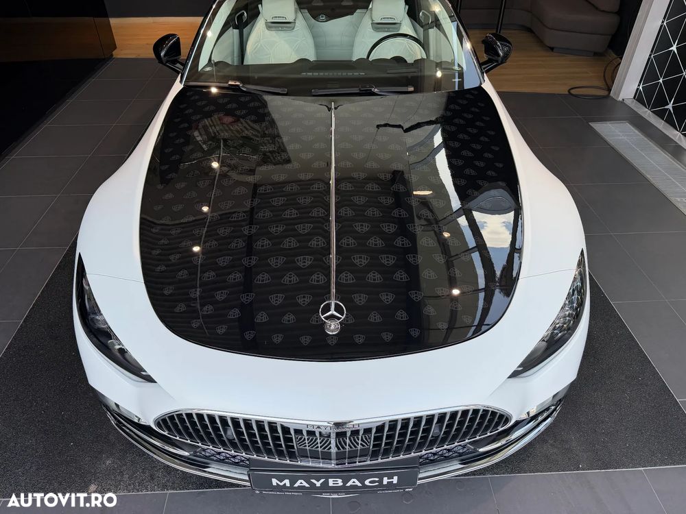 Mercedes-Benz SL 680 Maybach Monogram Series - 3