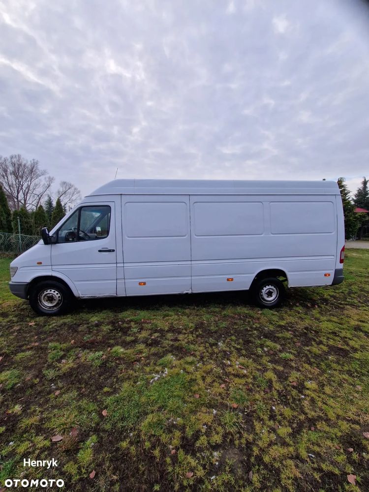 Mercedes-Benz SPRINTER - 1