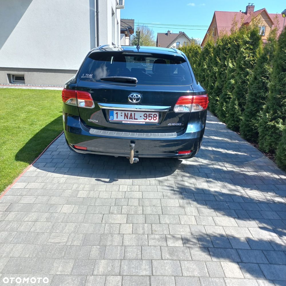 Toyota Avensis 1.6 - 2