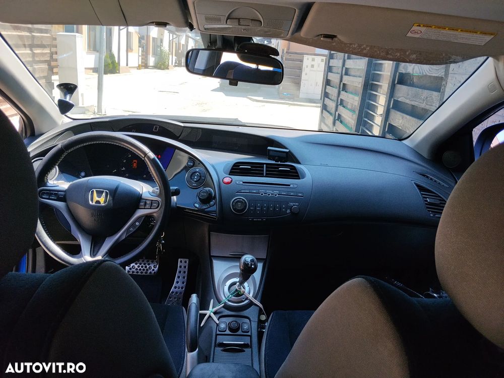 Honda Civic ver-1-8-i--vtec-at-sport - 10