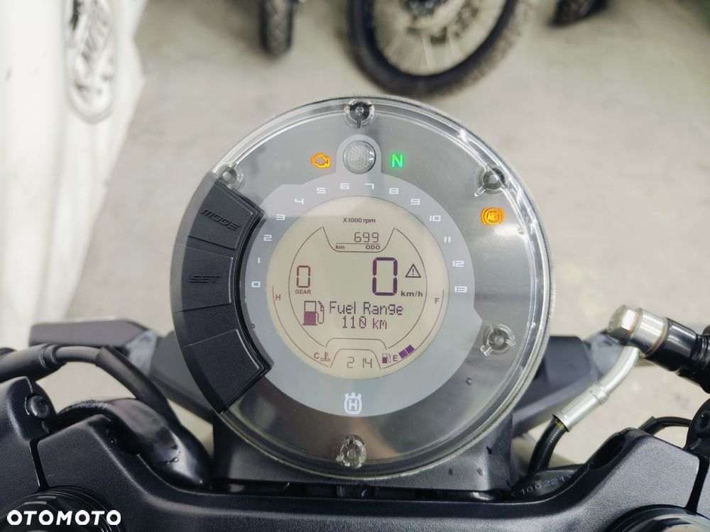 Husqvarna Vitpilen - 16