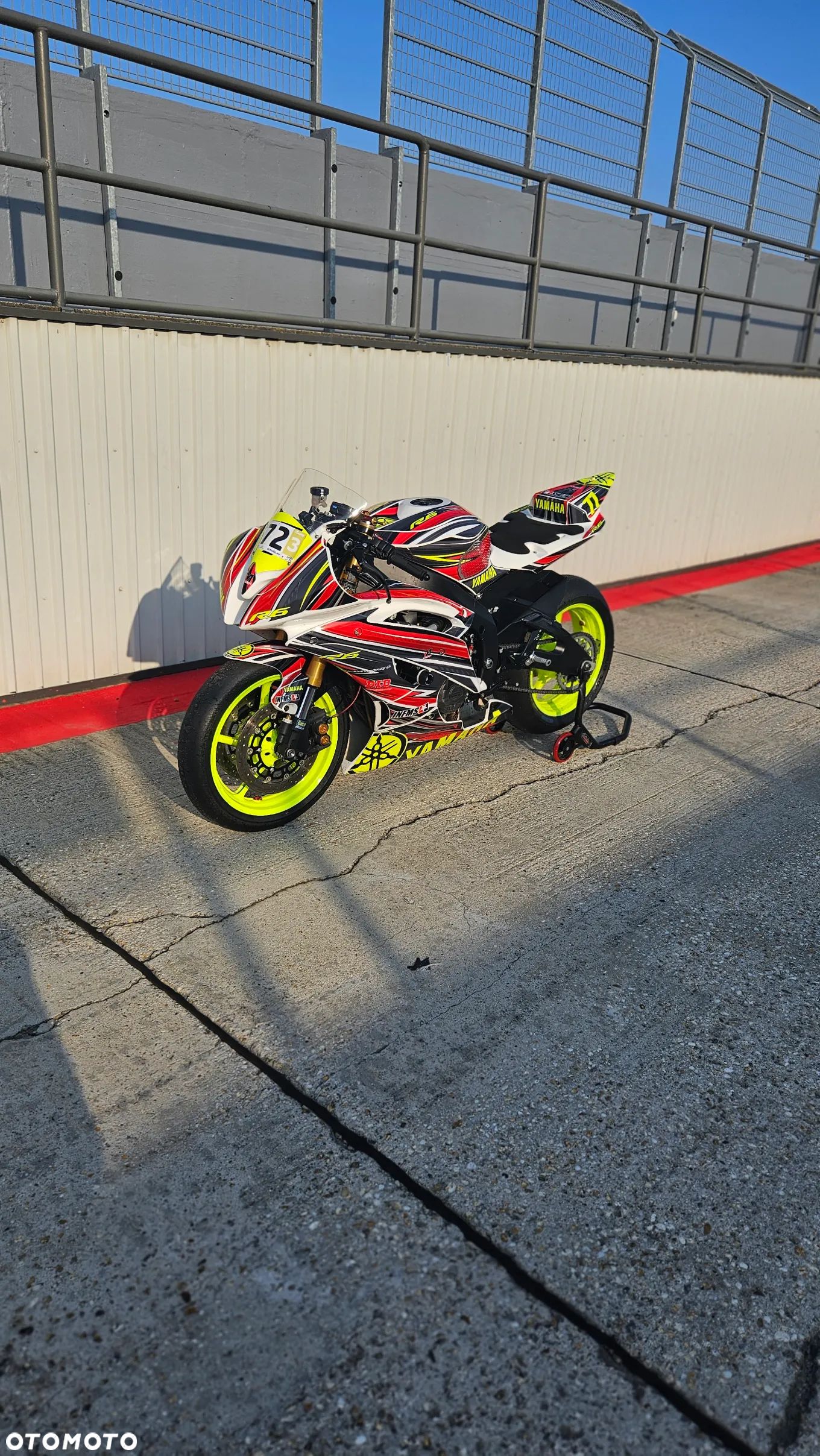 Yamaha R6 - 1