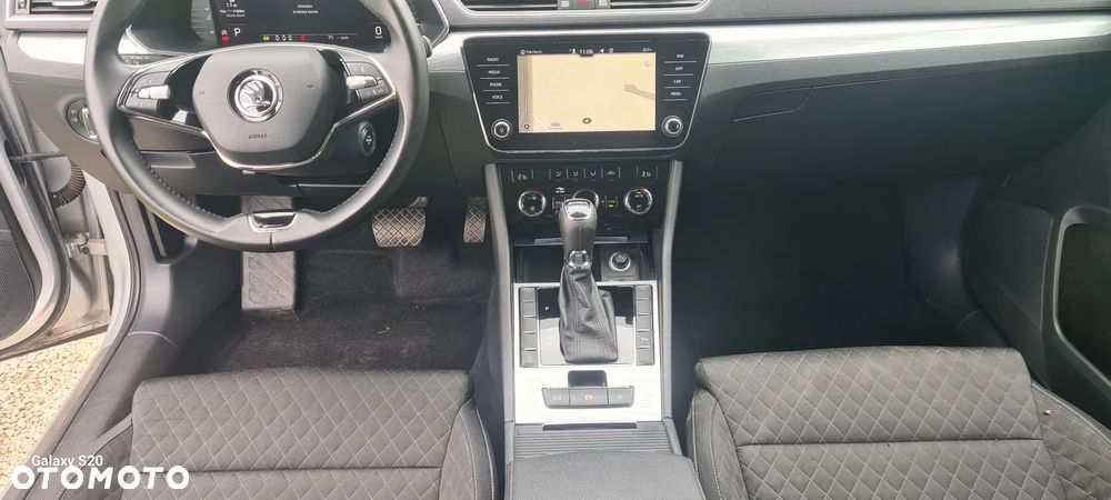 Skoda Superb 2.0 TDI Active DSG - 9