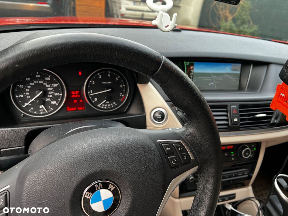 BMW X1 xDrive28i xLine - 6