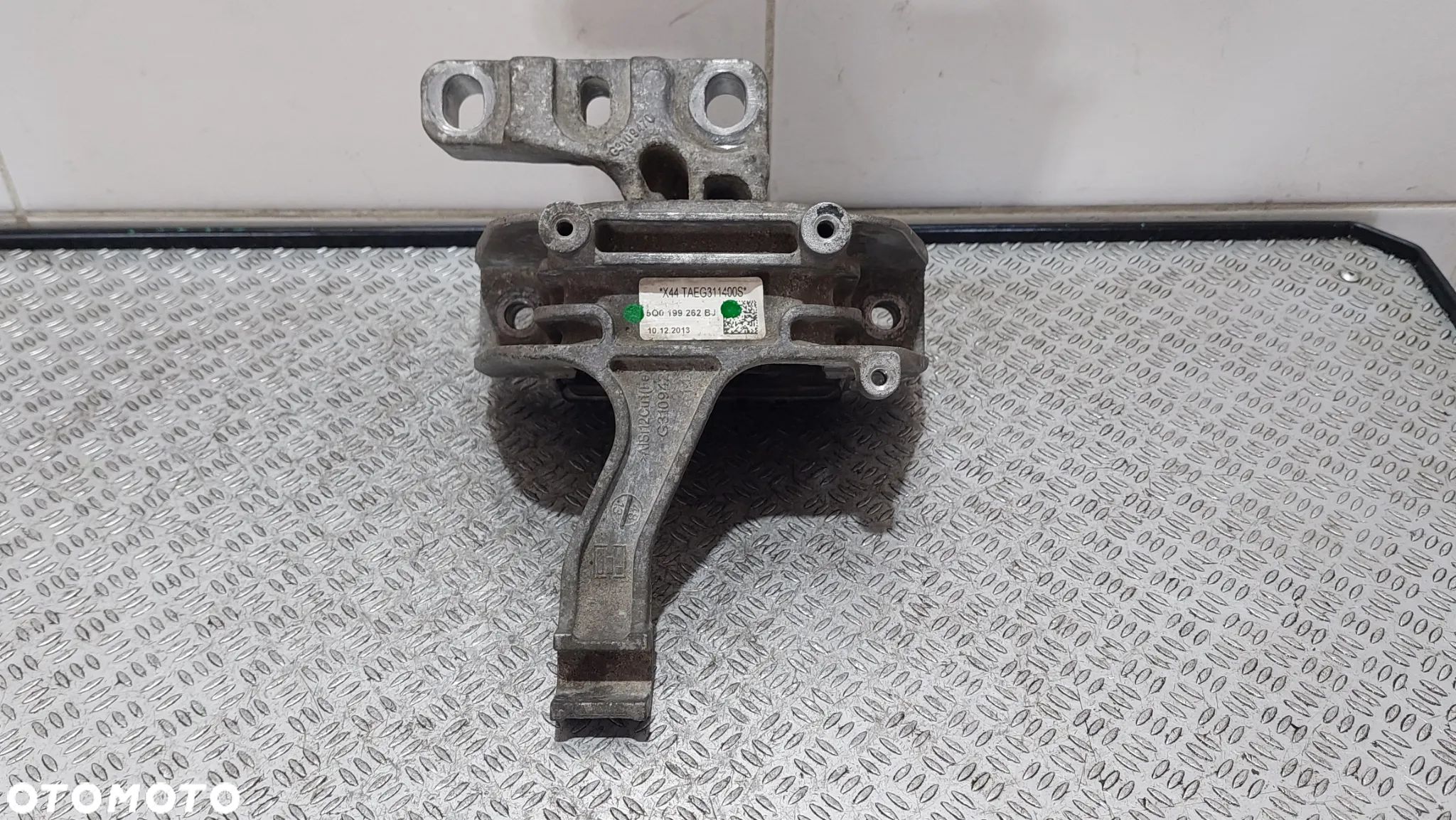 PODUSZKA ŁAPA SILNIKA SEAT LEON III R2014 2,0 TDI NR 5Q0199262BJ - 1