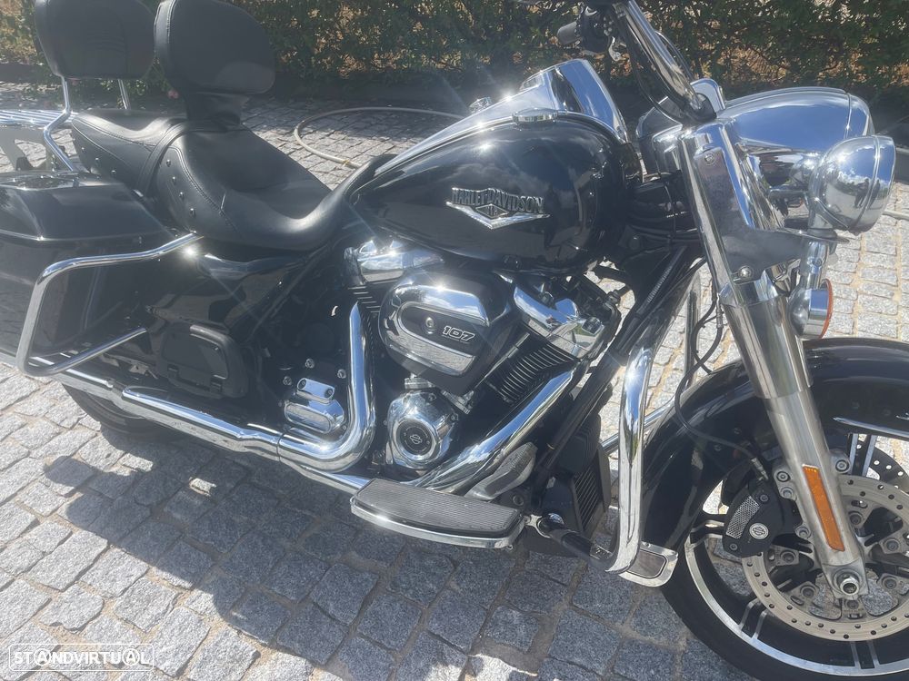 Harley-Davidson Road - 1