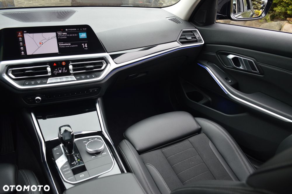 BMW Seria 3 320d MHEV Sport Line - 21