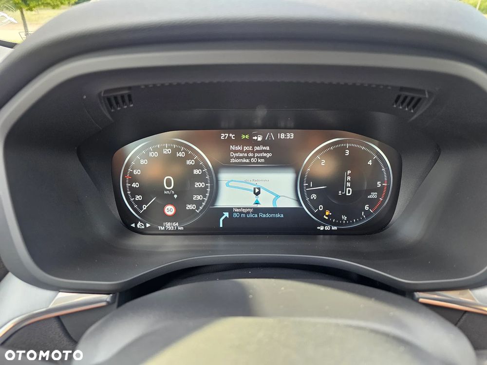 Volvo XC 60 D4 Momentum Pro - 38