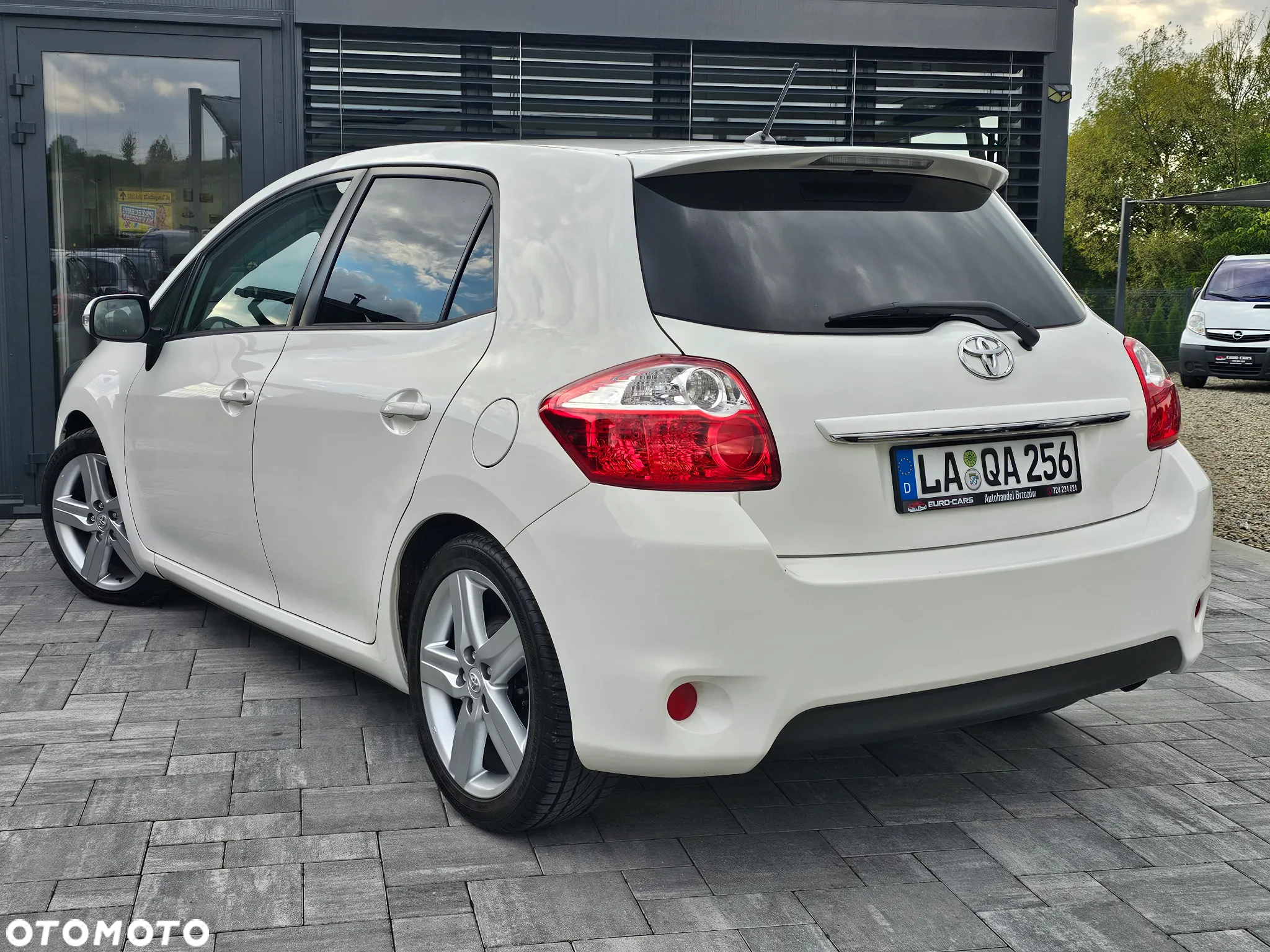 Toyota Auris 1.6 Premium - 29