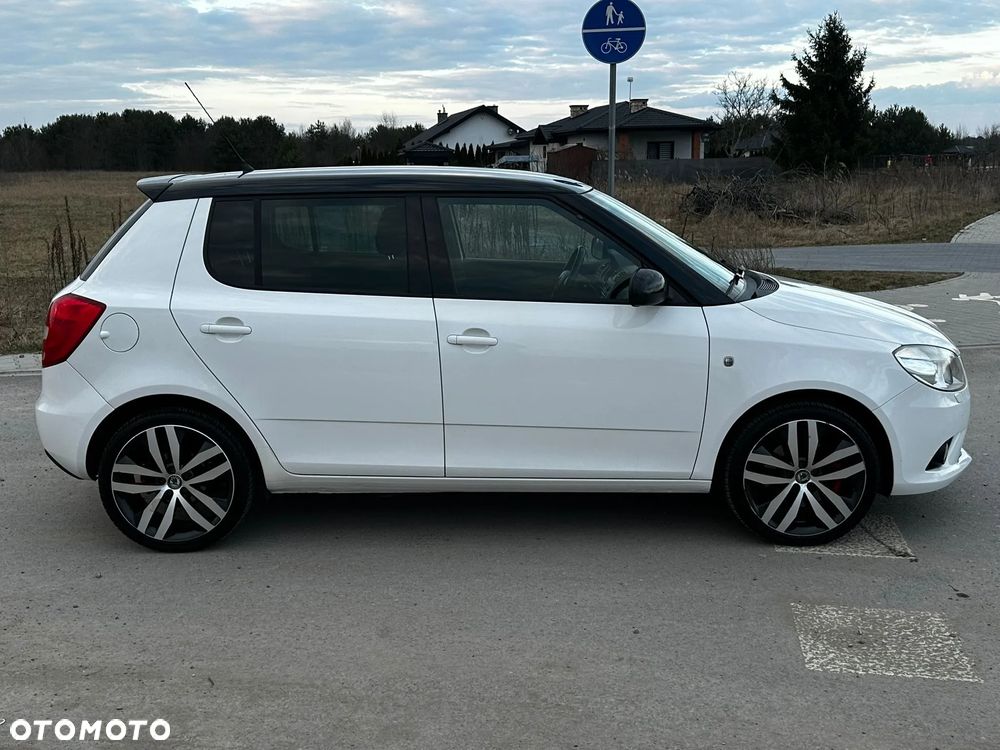 Skoda Fabia 1.4 TSI DSG RS - 6