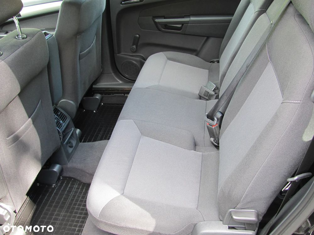 Opel Zafira - 8