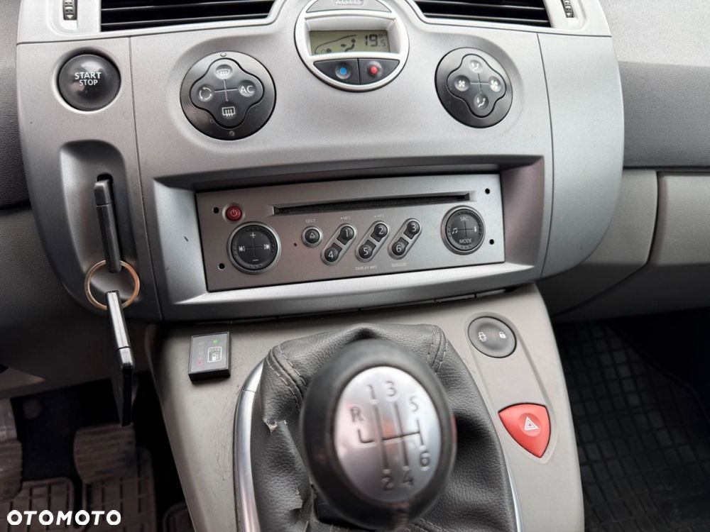 Renault Scenic - 27