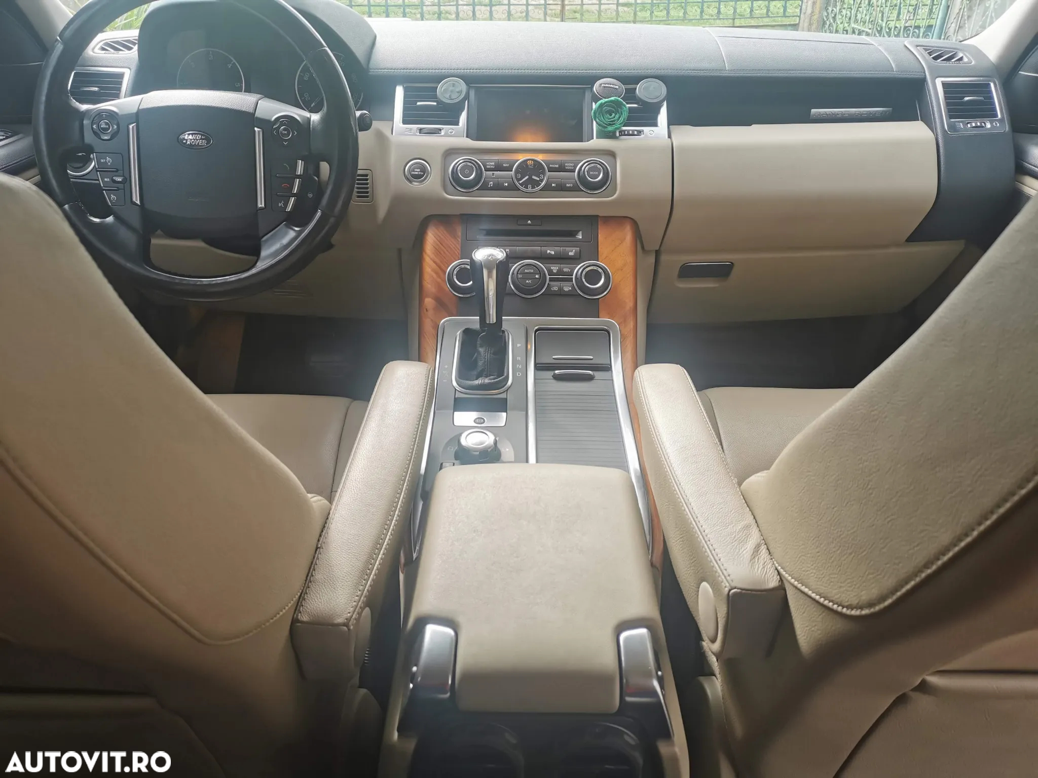 Land Rover Range Rover Sport 3.0 TDV6 SE - 20