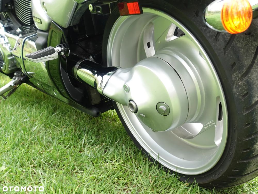 Suzuki Boulevard - 20