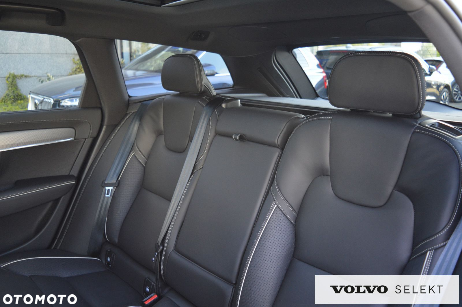 Volvo V90 Cross Country - 28