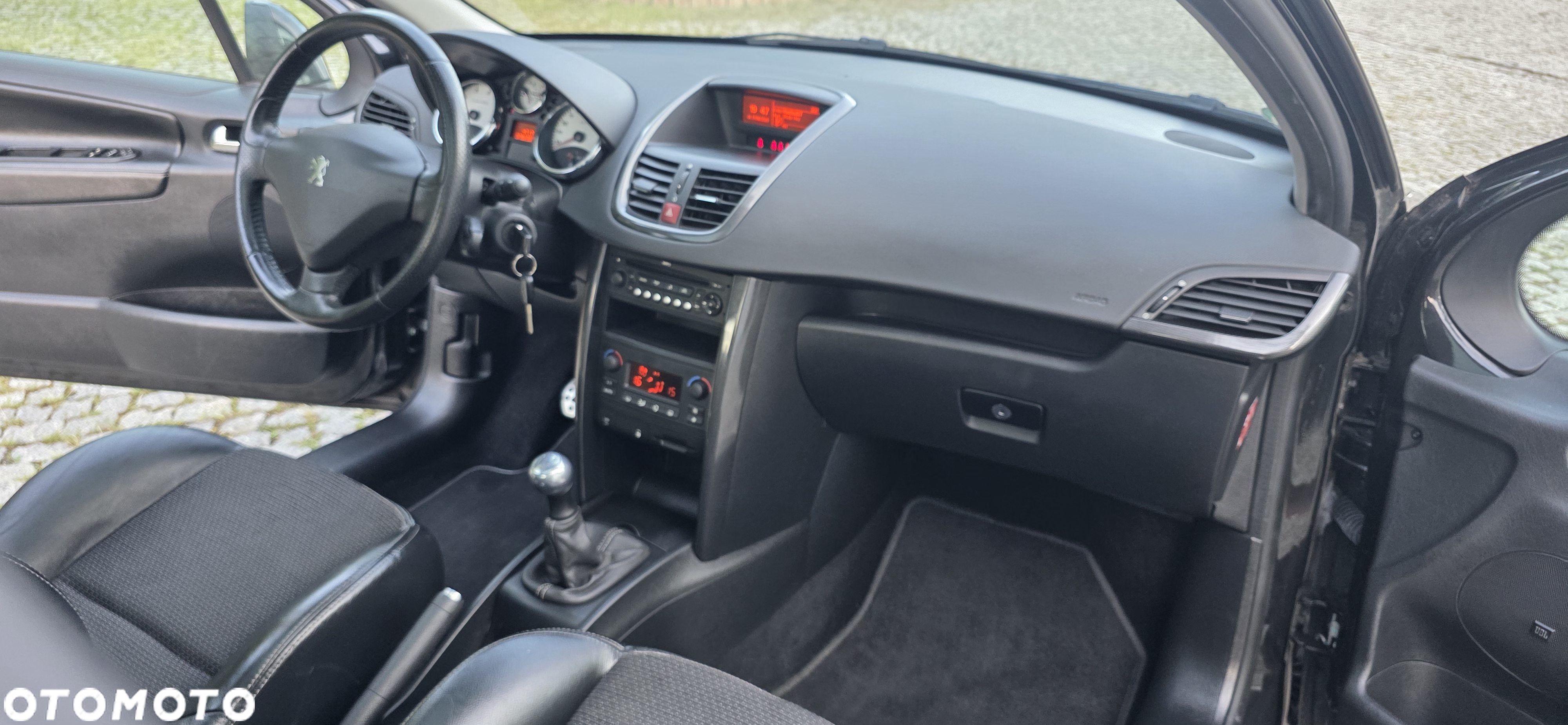 Peugeot 207 1.6 THP Platinum - 18