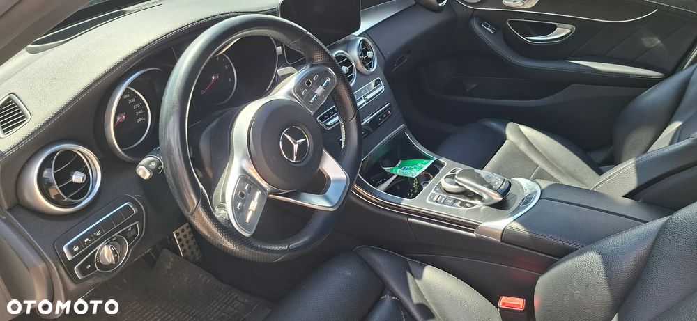 Mercedes-Benz Klasa C 300 d 4Matic 9G-TRONIC AMG Line - 12