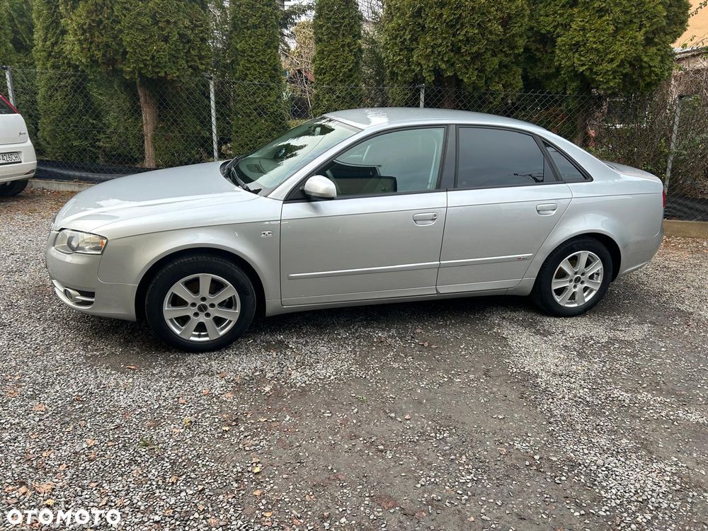 Audi A4 Limousine - 23