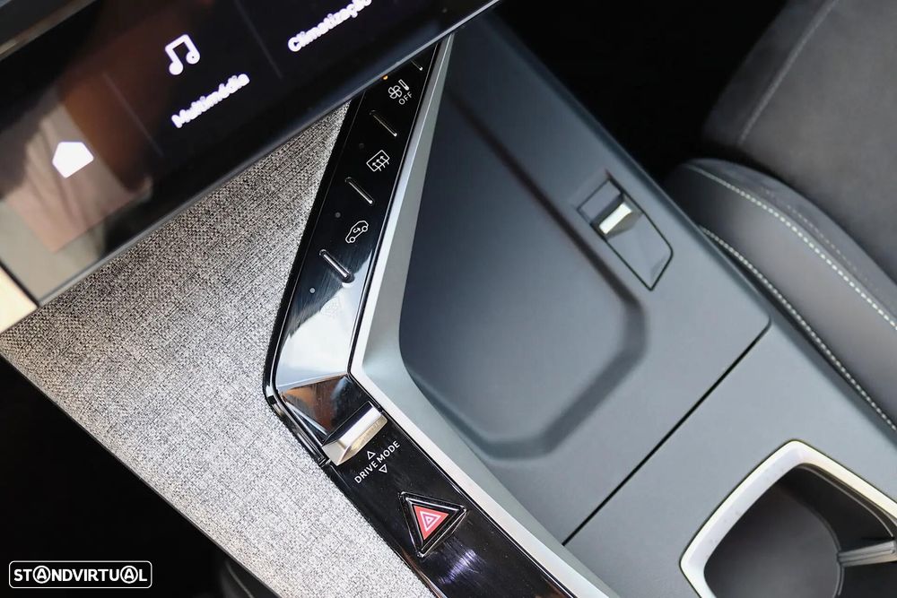 Peugeot 3008 1.2 Hybrid GT e-DCS6 - 20