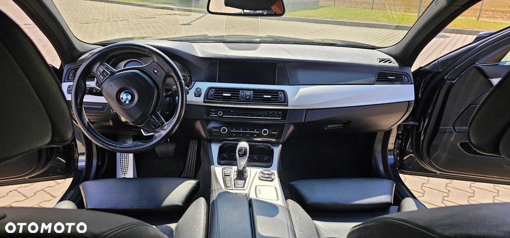 BMW Seria 5 530d xDrive Sport-Aut - 17