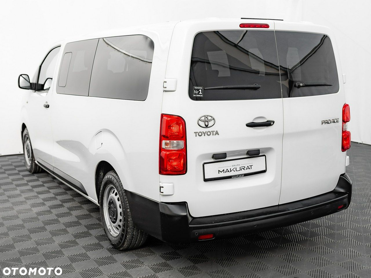 Toyota ProAce Kombi 2.0 D-4D Long 2,8t - 5