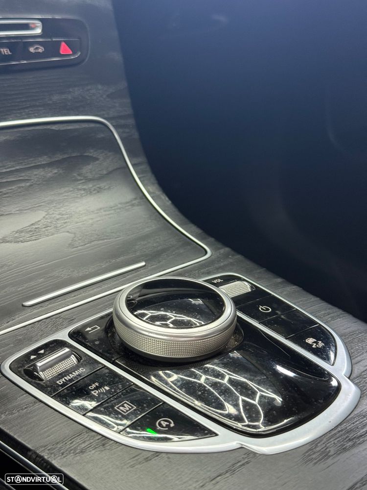 Mercedes-Benz GLC 220 d 4Matic 9G-TRONIC AMG Line - 24
