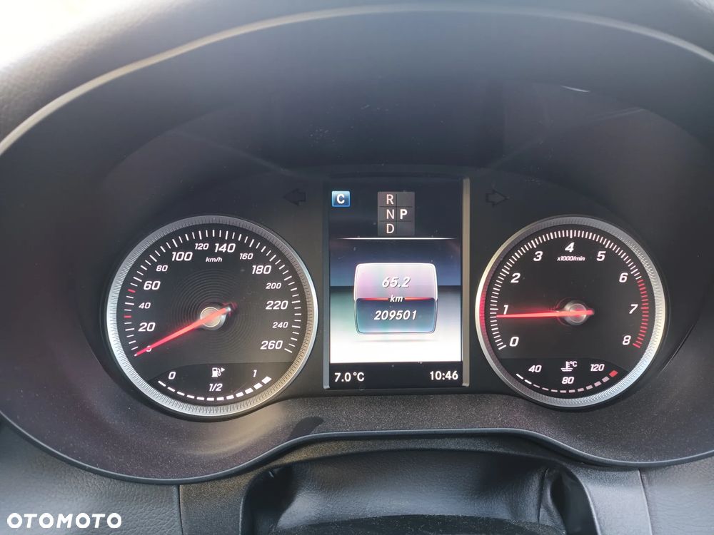 Mercedes-Benz Klasa C 200 9G-TRONIC - 13