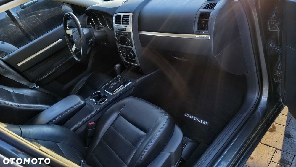 Dodge Charger - 7