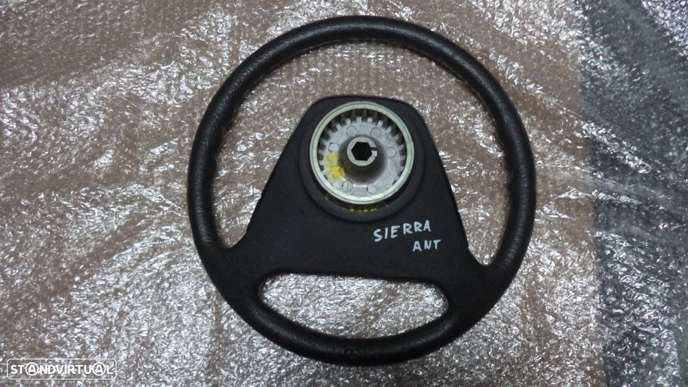 Volante Ford Sierra ano 1990 em muito bom estado - 5