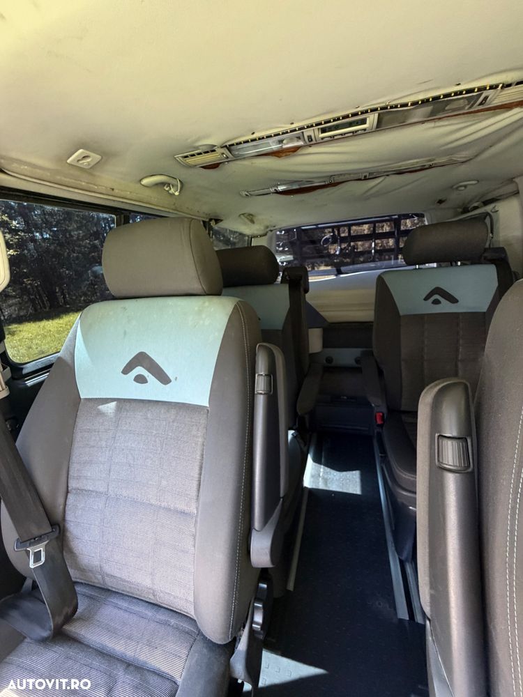 Volkswagen Multivan - 16