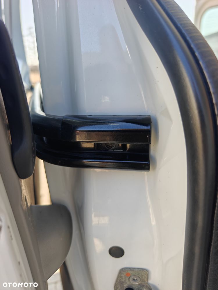 Opel Vivaro - 29