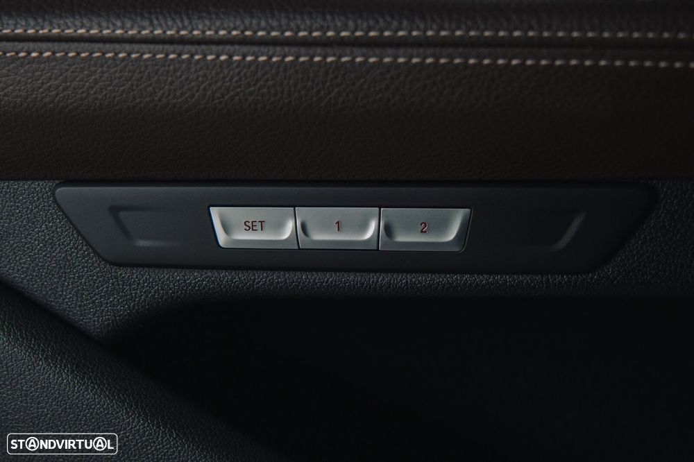 BMW 730 d Pack M - 16