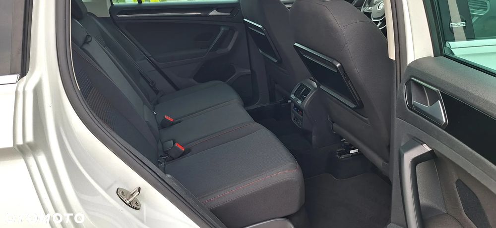 Volkswagen Tiguan - 14