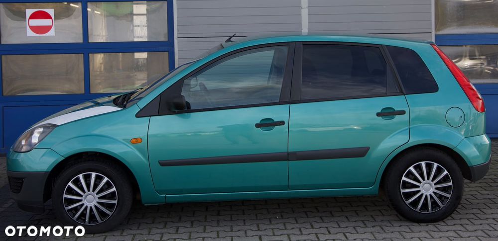 Ford Fiesta 1.4 Style - 11