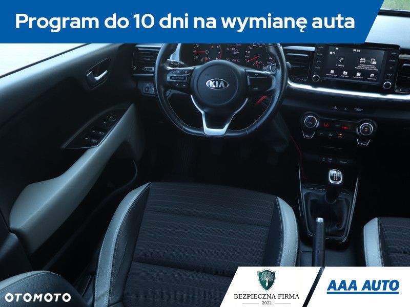 Kia Stonic - 9