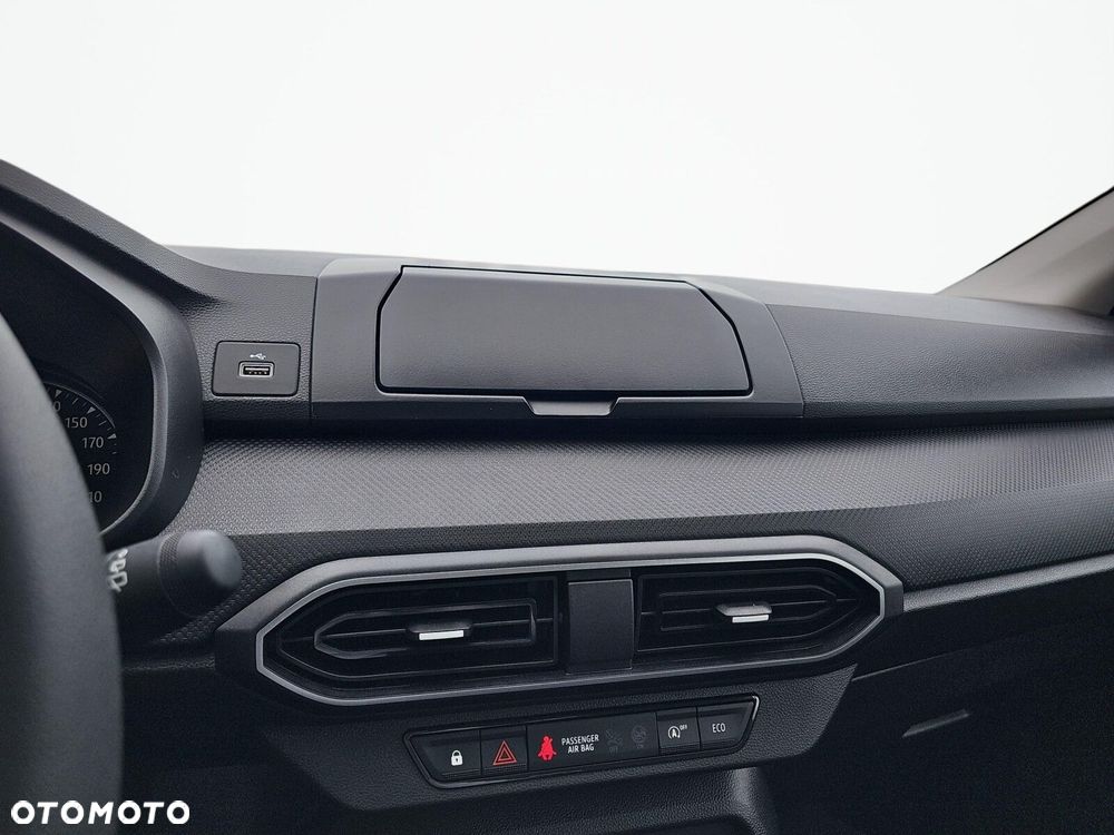 Dacia Jogger 1.0 TCe Essential 7os - 29