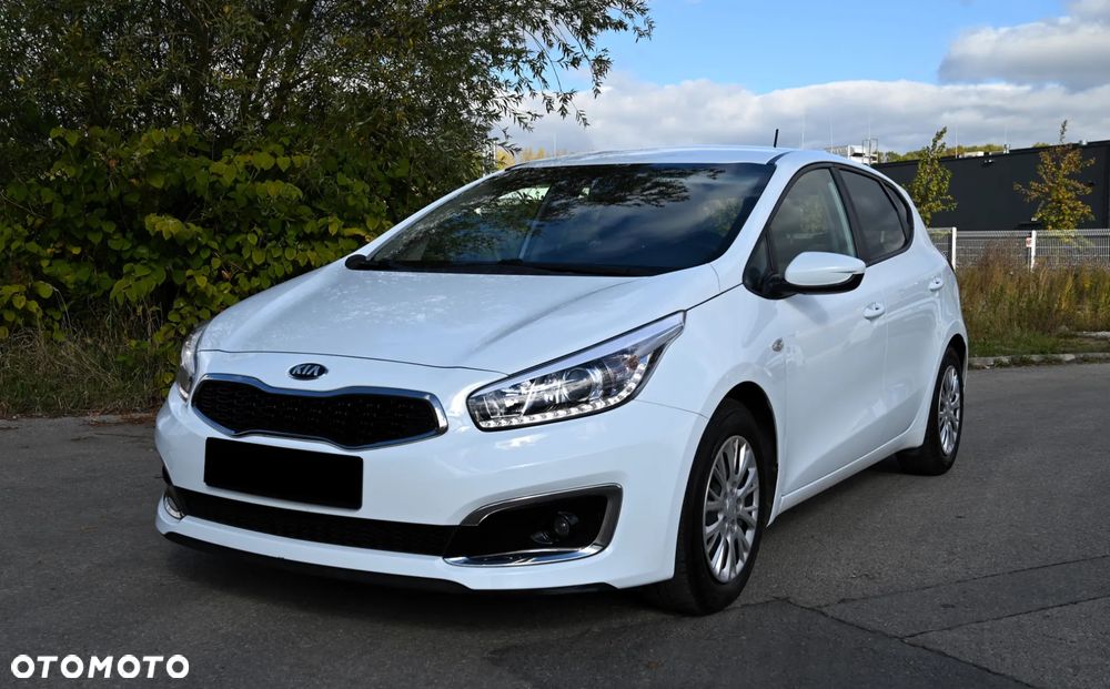 Kia Ceed - 6