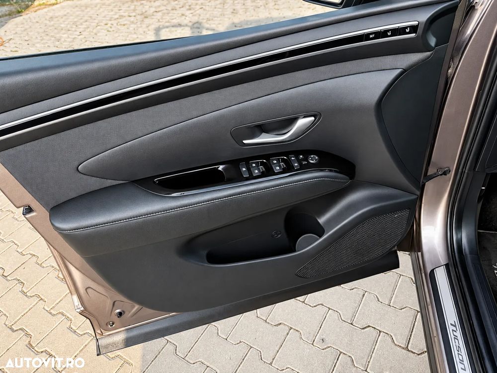 Hyundai Tucson PHEV 1.6 l 265 CP 4WD 6AT Luxury - 19