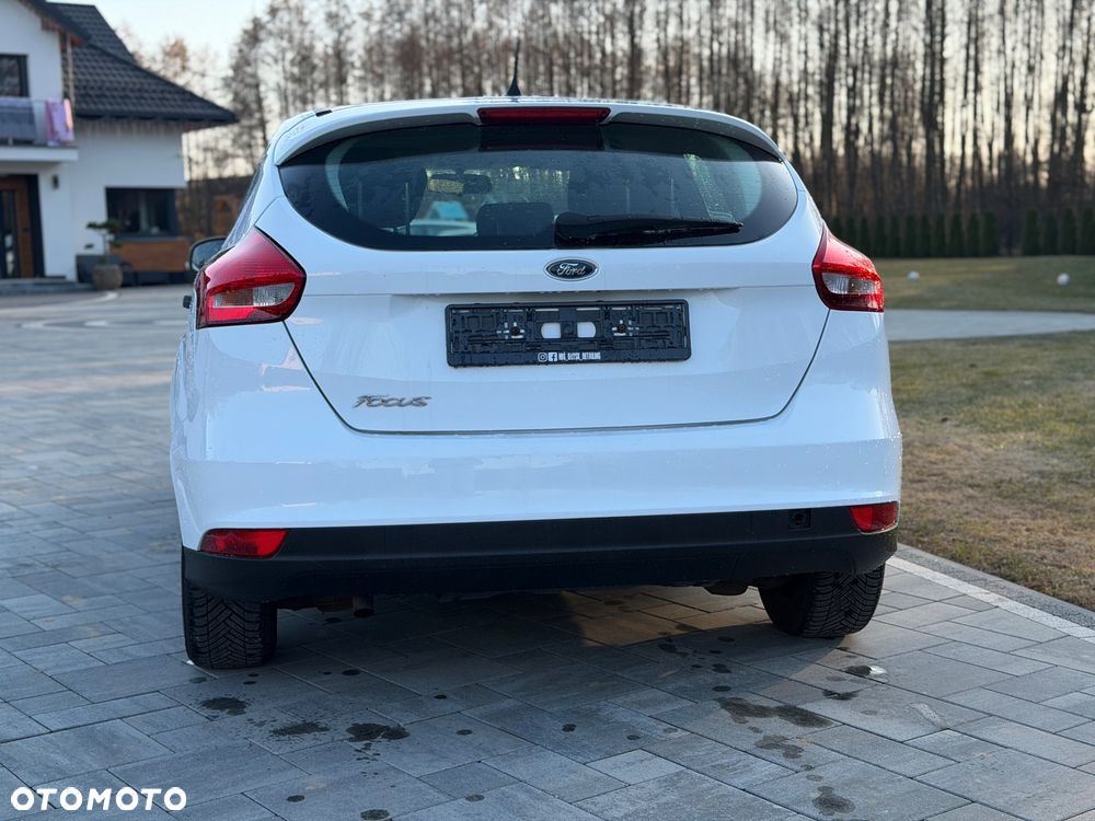 Ford Focus 1.6 Ti-VCT Trend - 16