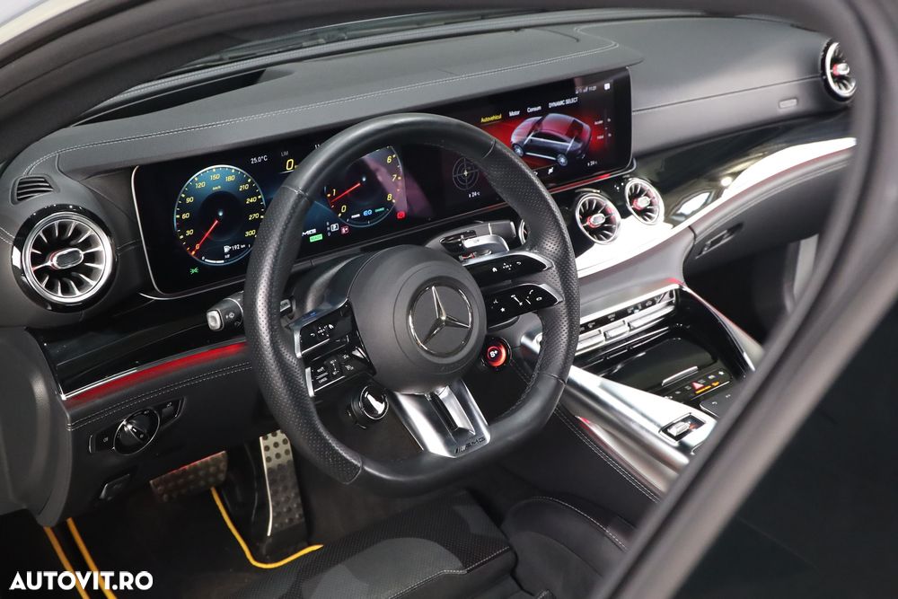 Mercedes-Benz AMG - 9