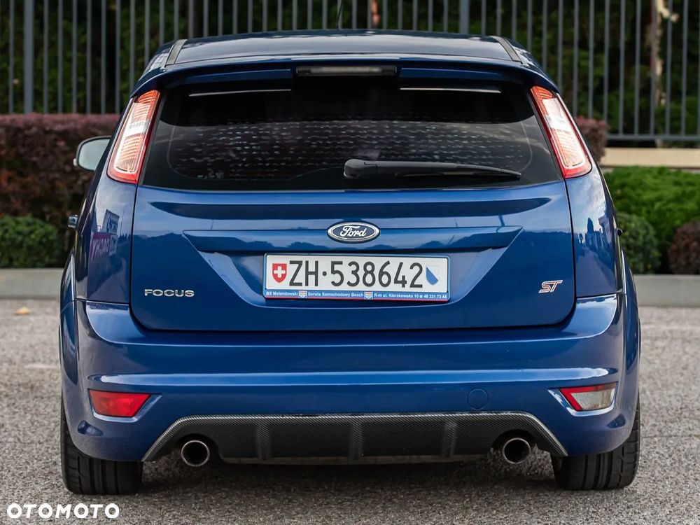 Ford Focus 2.5 ST - 11