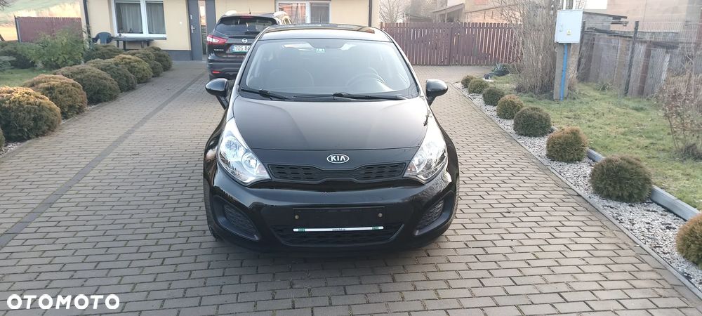 Kia Rio - 1