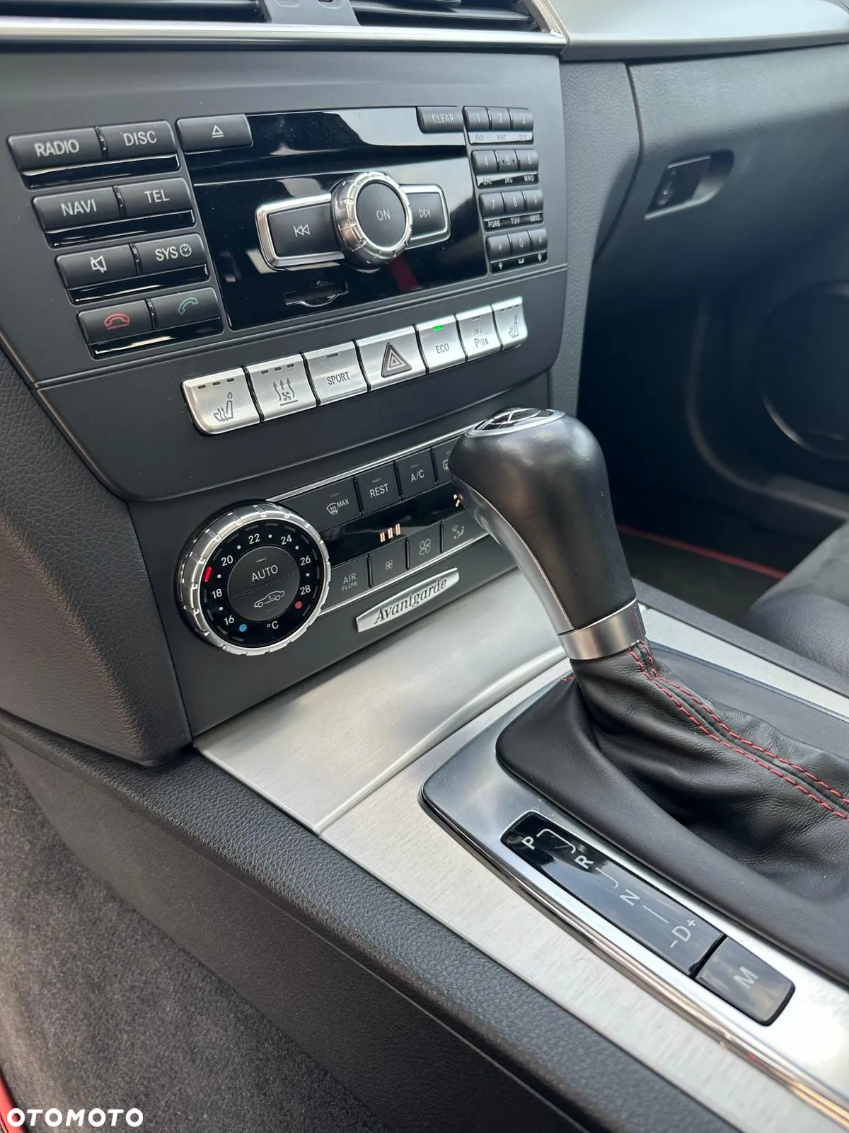 Mercedes-Benz Klasa C 350 T CDI DPF (BlueEFFICIENCY) 7G-TRONIC Avantgarde - 9
