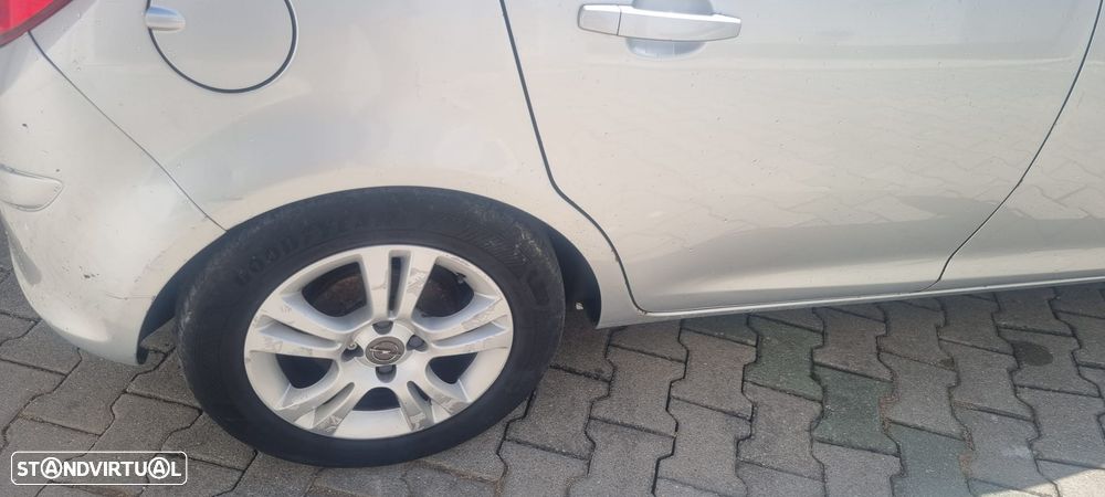 Opel Corsa 1.3 CDTI Enjoy EcoFLEX - 11