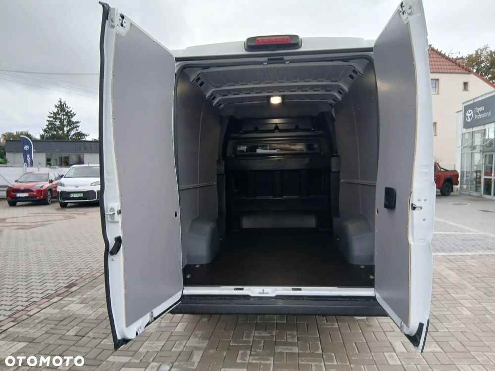 Toyota Proace Max - 10