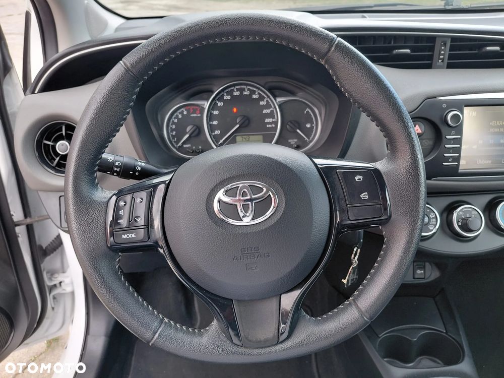 Toyota Yaris 1.0 VVT-i - 16